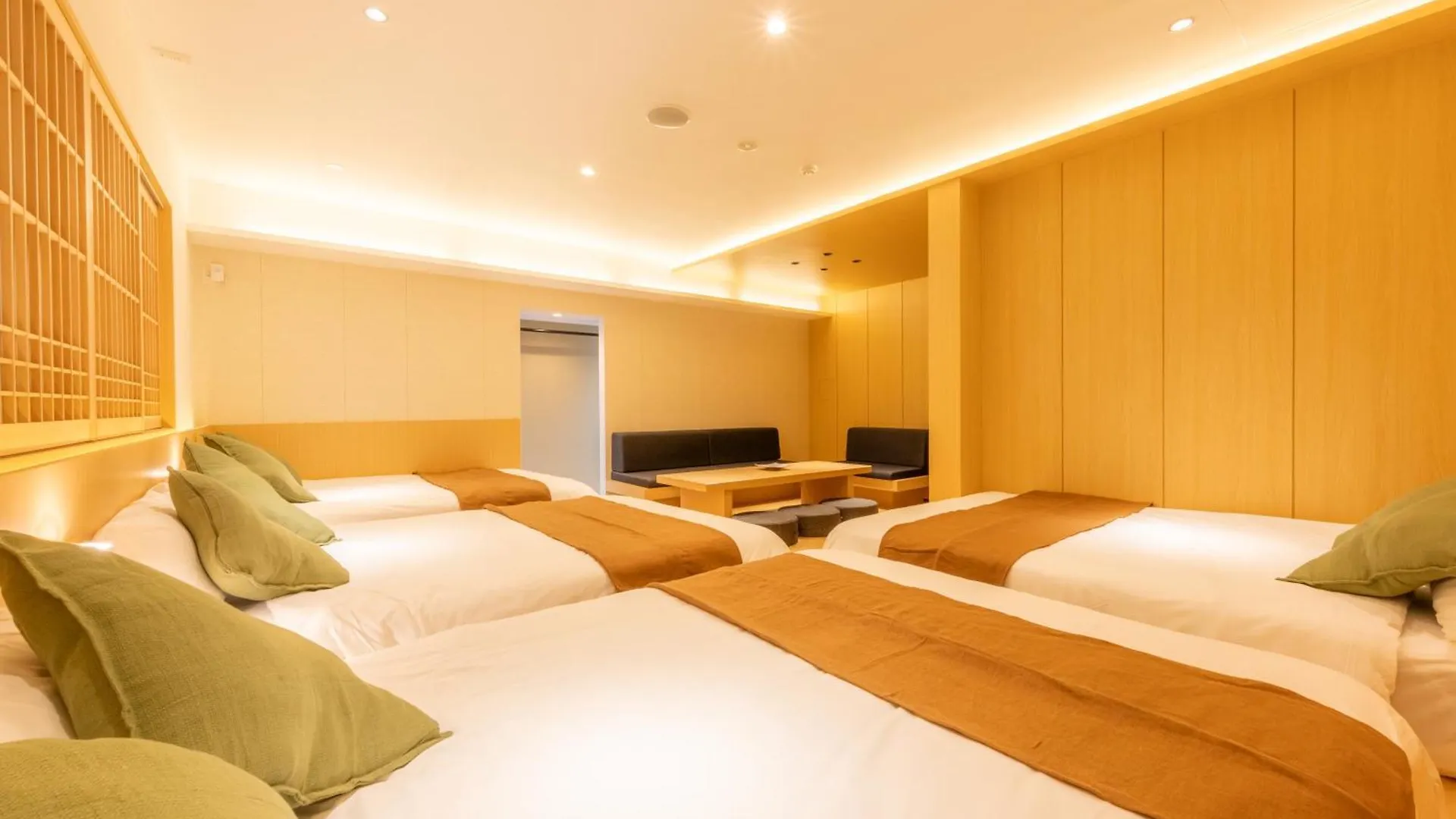 Comforts81 Shinsaibashi Ōsaka Apartment