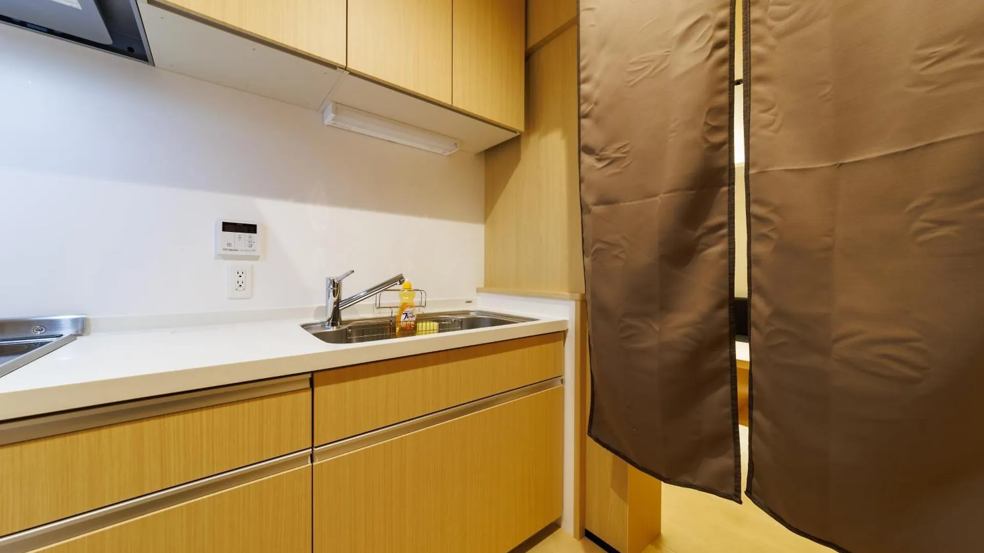 Comforts81 Shinsaibashi Osaka 0*,
