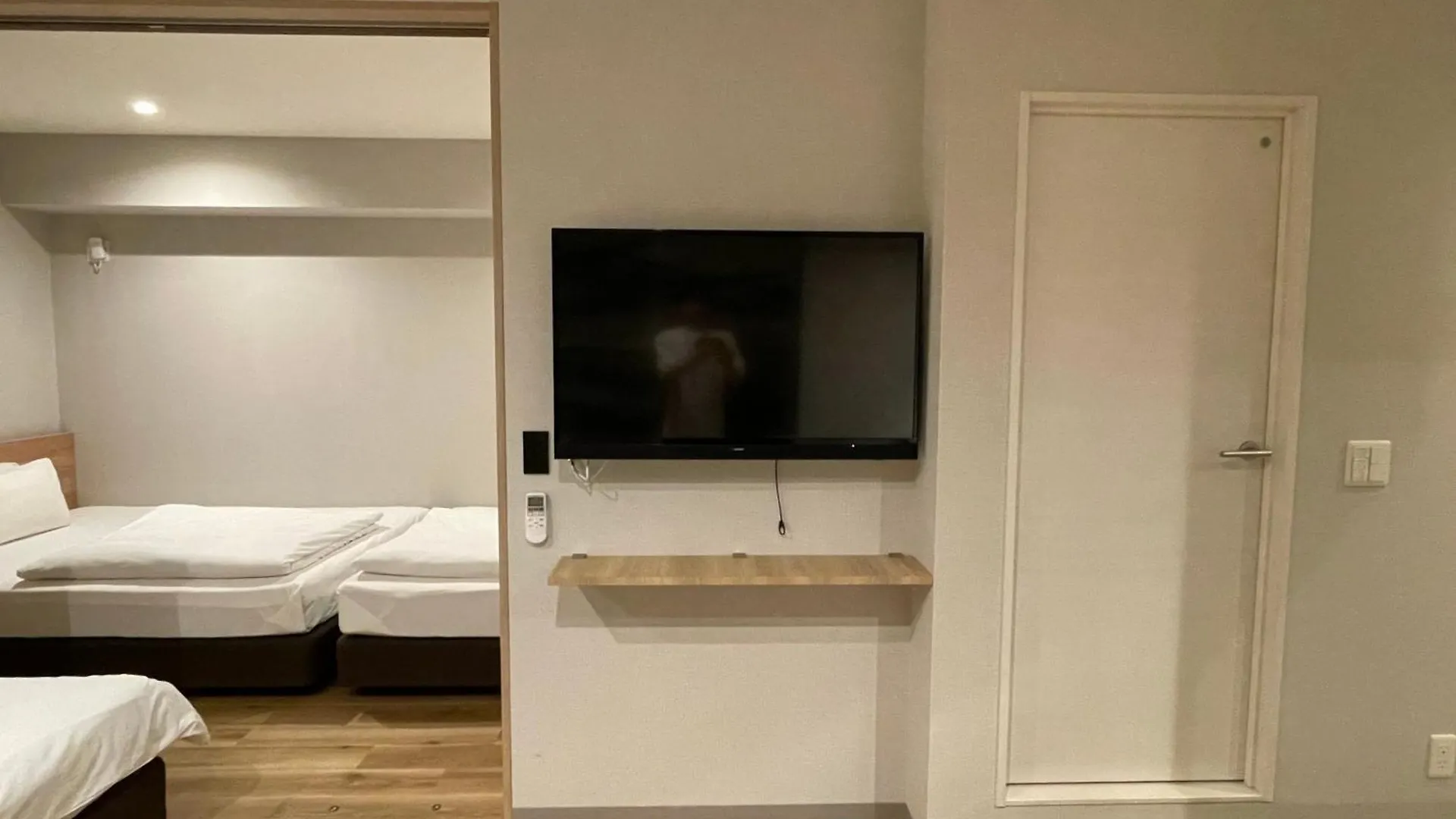 Comforts81 Shinsaibashi Osaka Apartment